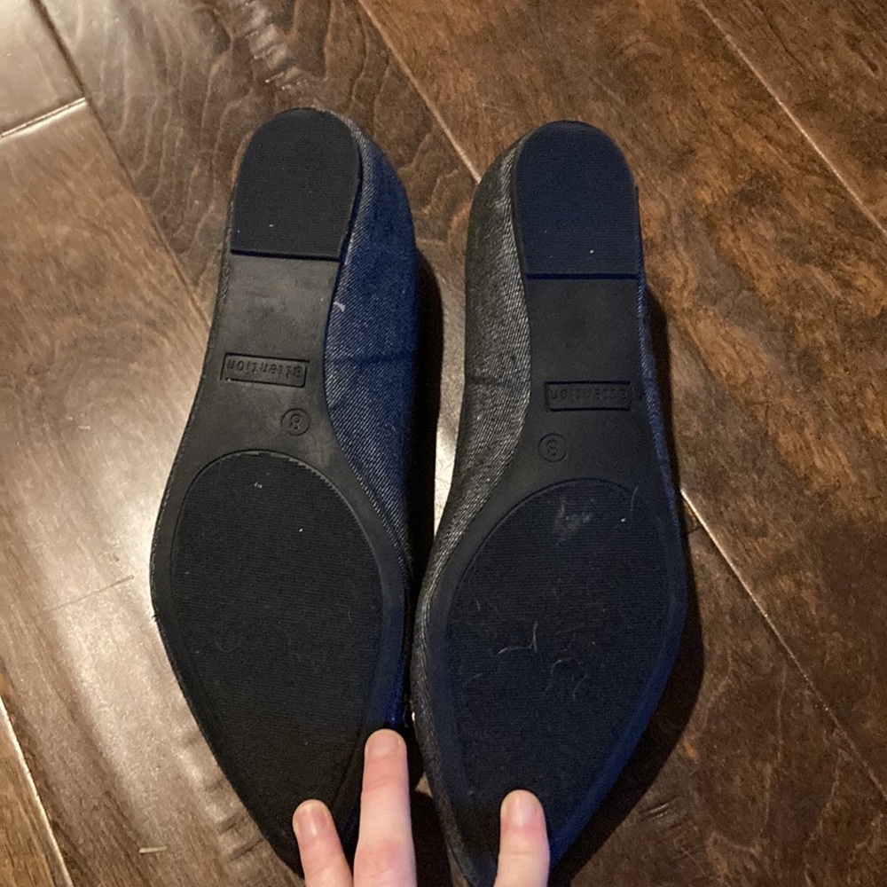 Attention denim with pink flowers flats barely worn size 8 - Picture 7 of 7